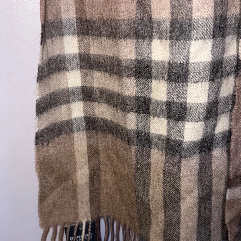 The Royal Mile Scarf Bar Neutral Plaid Lambswool Cashmere Blend Scarf Scotland